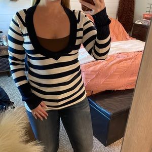 Deep v-neck AE sweater